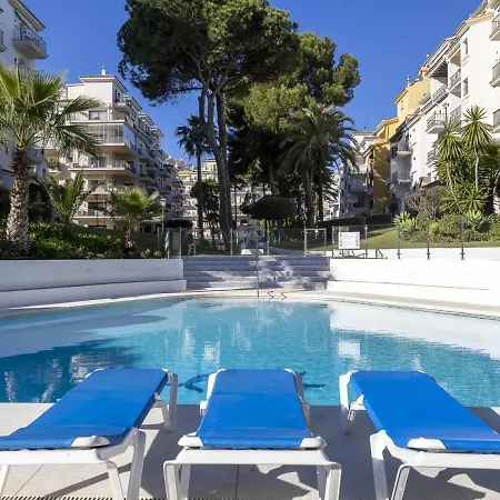 Apartment Soleado Atico Frente Al Mar En Puerto Banus