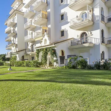 Soleado Atico Frente Al Mar En Puerto Banus Apartment *