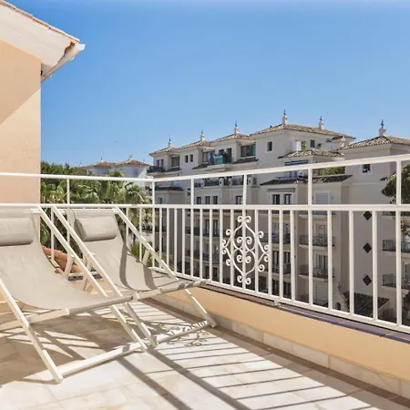 Soleado Atico Frente Al Mar En Puerto Banus Appartement *